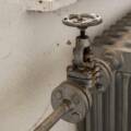 Maison ancienne : comment savoir si vos canalisations de chauffage sont encrassées ?